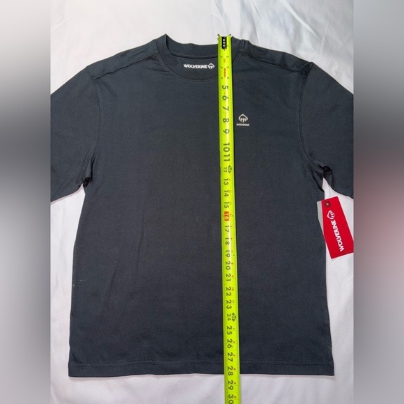 Wolverine NWT Men’s Size M Black Camo Claw Casual Graphic Short Sleeve Tee Shirt - Picture 3 of 6